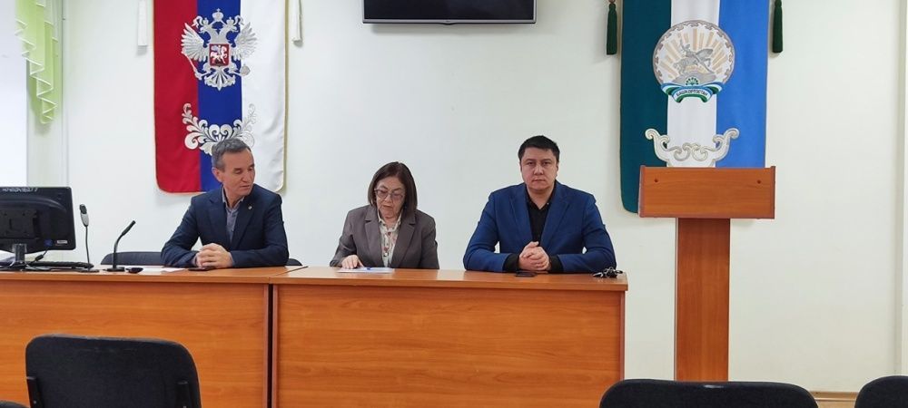 Агитационная работа Военкомата и Администрации района для сотрудников Исянгуловской ЦРБ