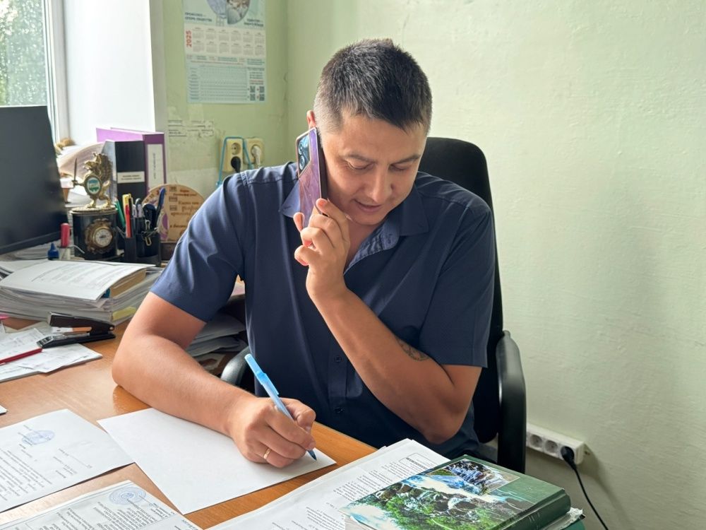 Сегодня главный врач Исянгуловской ЦРБ Владислав Радикович Вагапов провел личный приём граждан